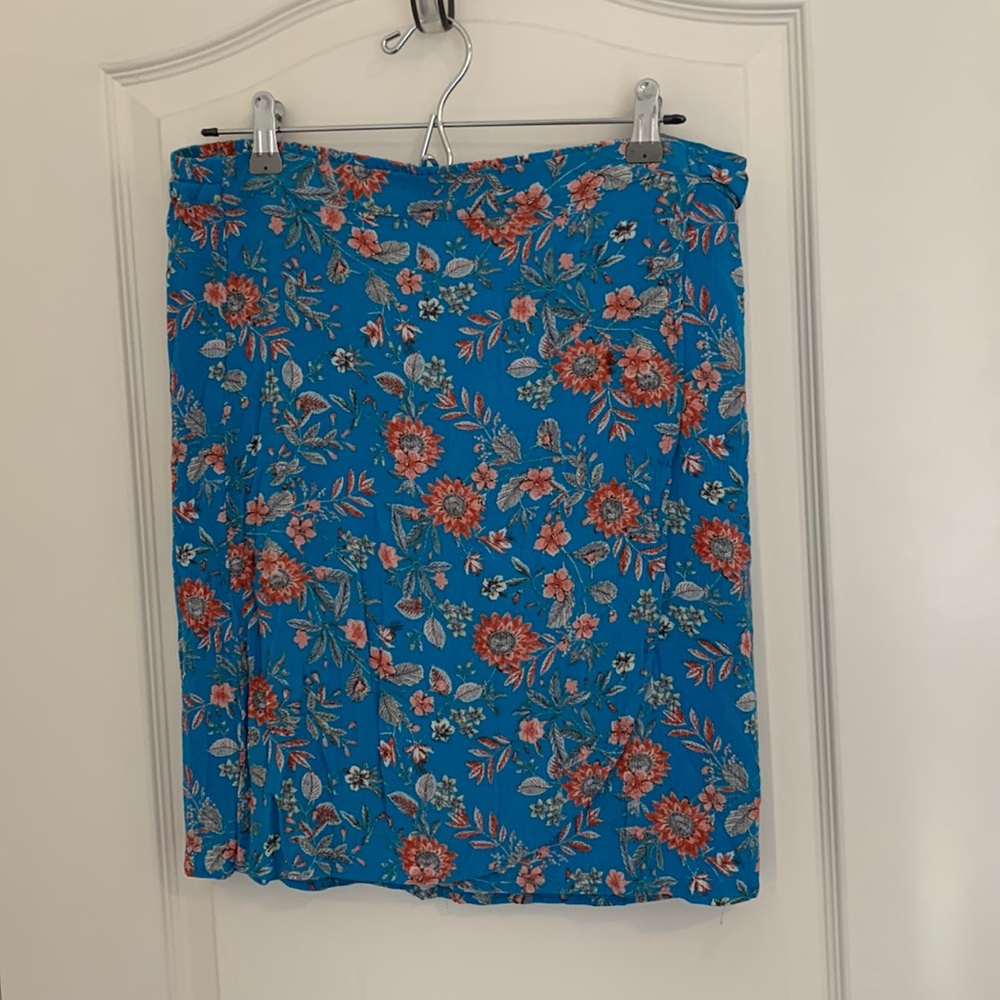 Xhilaration skirt.